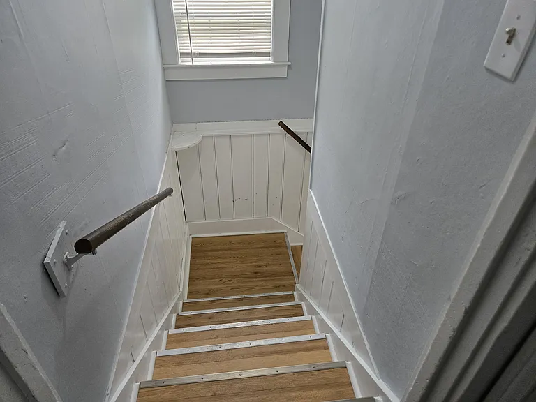 97 Main St #H — Photo 10