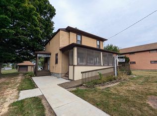 105 W Main St, Durand, IL 61024