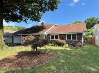 2663 E Meadowmere St, Springfield, MO 65804