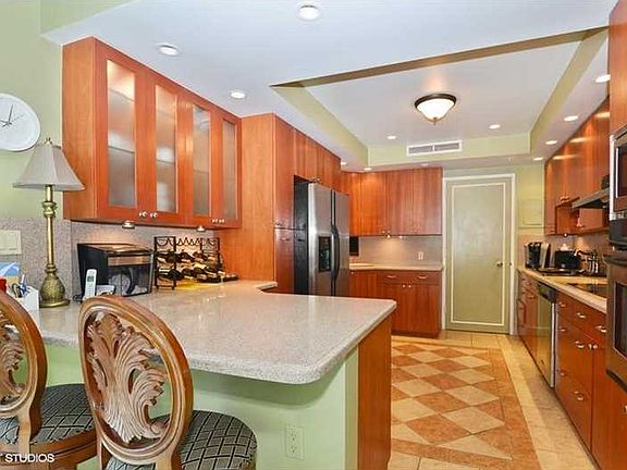 3rd image of 5055 Collins Ave APT 5C