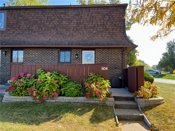 604 Surrey Hill Way, Rochester, NY 14623