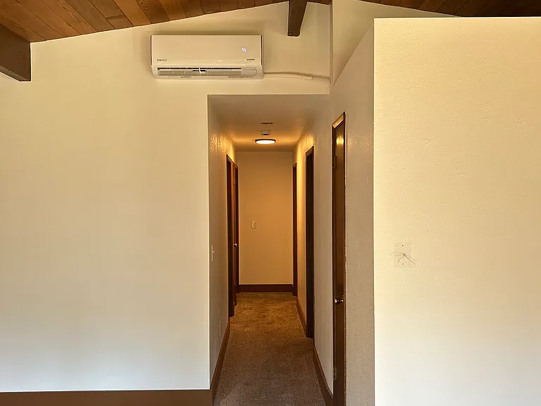 471 E Michelle Dr — Photo 11