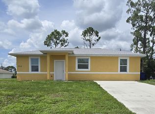 3914 29th St SW, Lehigh Acres, FL 33976