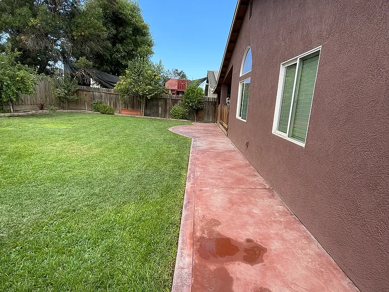 1915 Hatch Ave — Photo 15