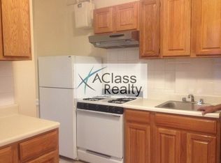 3400 34th Ave, Astoria, NY 11106