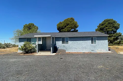 601 1/2 California City Blvd Photo 1 601 1/2 California City Blvd Photo 1