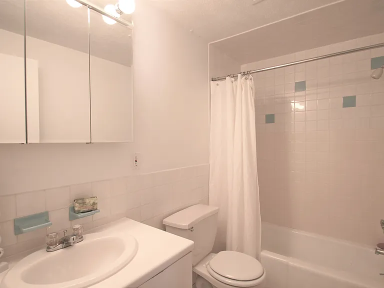 Norwest Woods Apartment — Photo 286