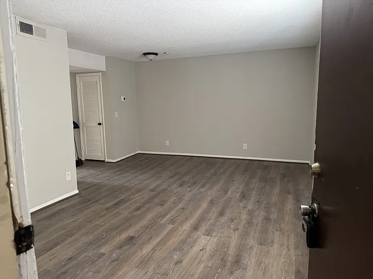 830D Beacon Pkwy E #1 — Photo 5