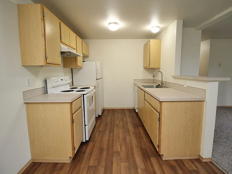 11710 - 11712 SE Powell — Photo 32