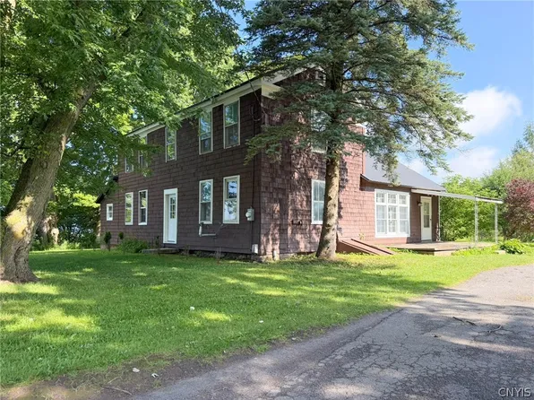 2946 Fountain St, Clinton, NY 13323