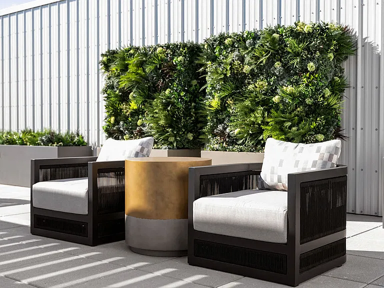 Madison West Elm — Photo 19