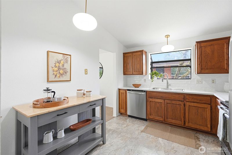 4th image of 3519 NE 95th Street