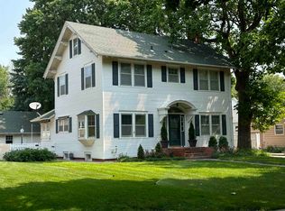 717 W 22nd St, Kearney, NE 68845