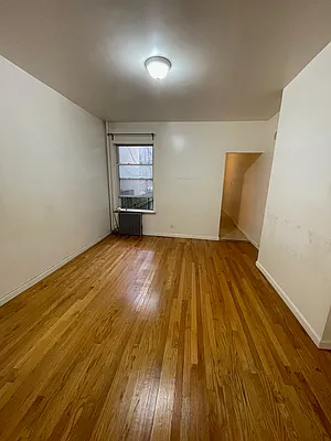 Rented by City Express Realty & Management Corp | media 8