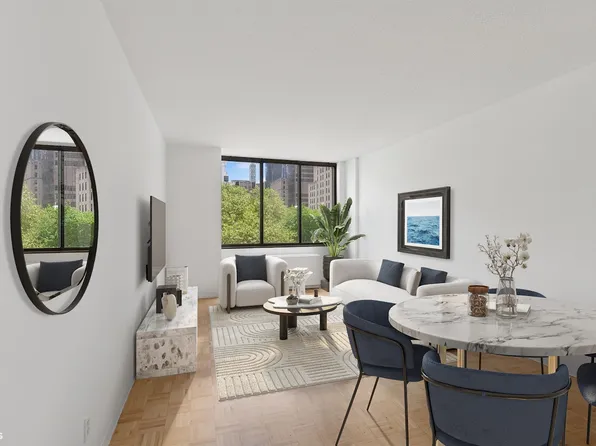 5 East 22nd Street 6N image 1 of 9