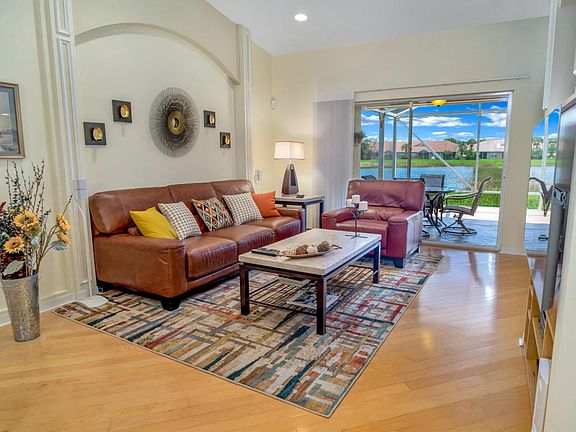 5th image of 8369 Logia Cir