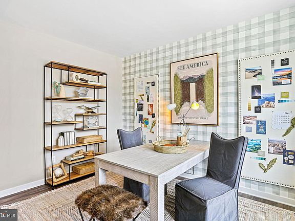 2nd image of 1231 Red Clover Briars Lot 197