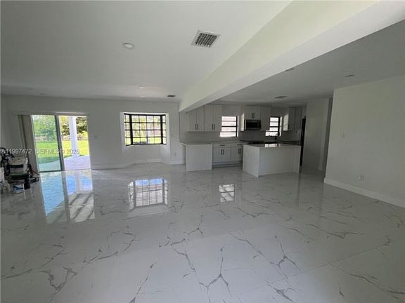 2nd image of 11755 SW 37th St
