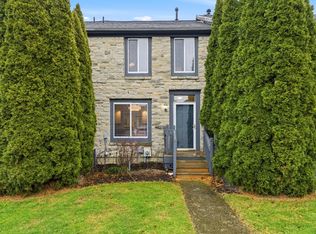 7027 Dublin Village Dr, Dublin, OH 43017