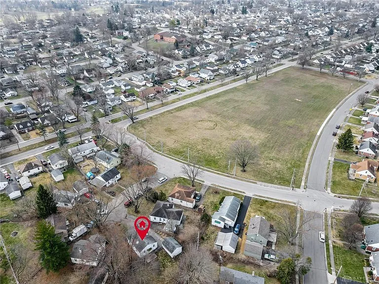 4415 Leacourt Dr — Photo 6