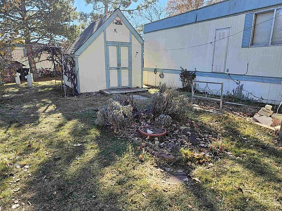 3rd image of 131 N Bower Ave Trailer 55
