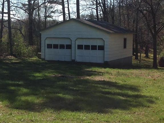 Detached 2 car garage.