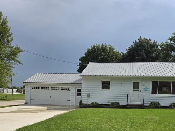 705 Lexington Ave, Nashua, IA 50658