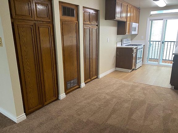 4th image of 536 E Cypress Ave APT 201