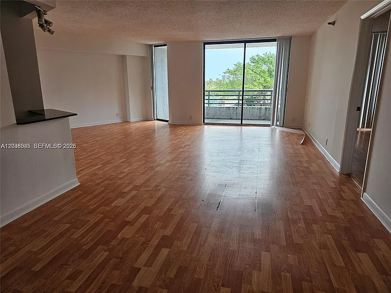 3300 NE 191st St #410 — Photo 6