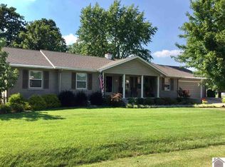 1 Parkview Dr, La Center, KY 42056