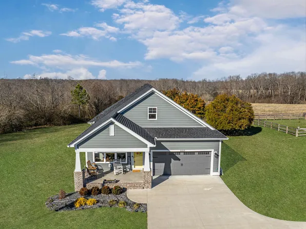 1115 Abiff Rd, Bon Aqua, TN 37025