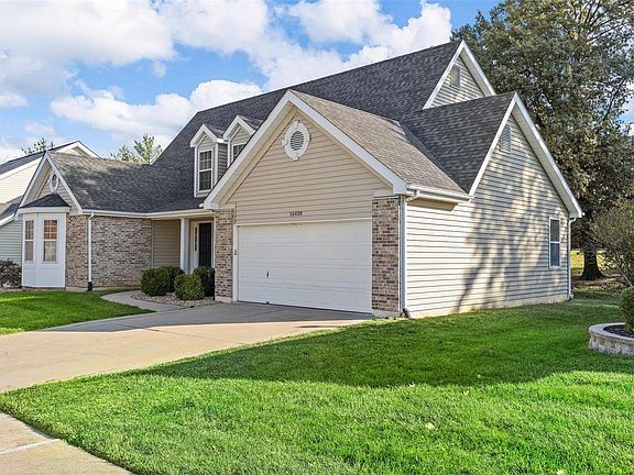 2nd image of 16438 Cherry Valley Ct