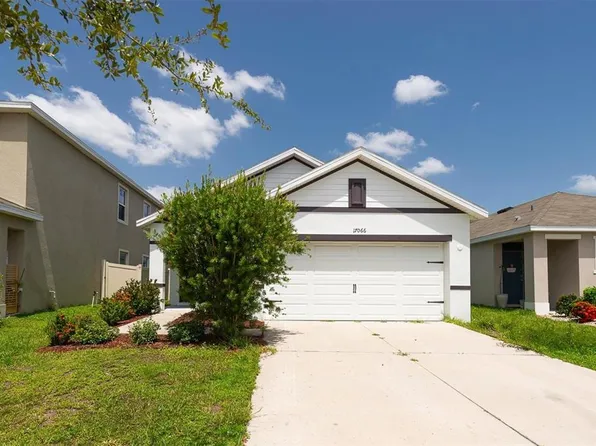 17066 Oval Rum Dr, Wimauma, FL 33598
