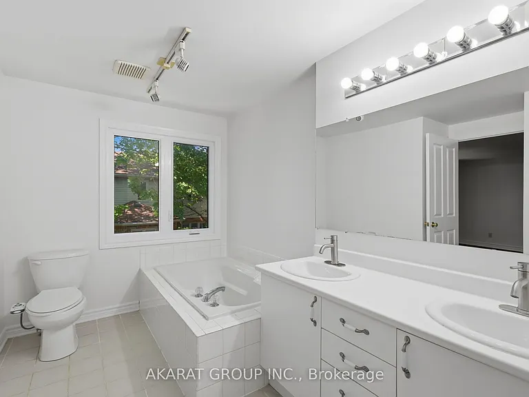 70 Sunnyside Dr #9 — Photo 27