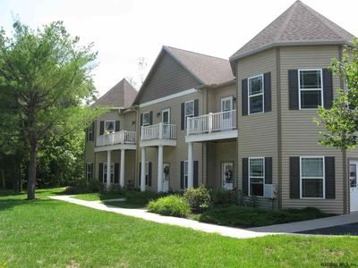 2 Stonington Hill Rd APT J, Voorheesville, NY, 12186