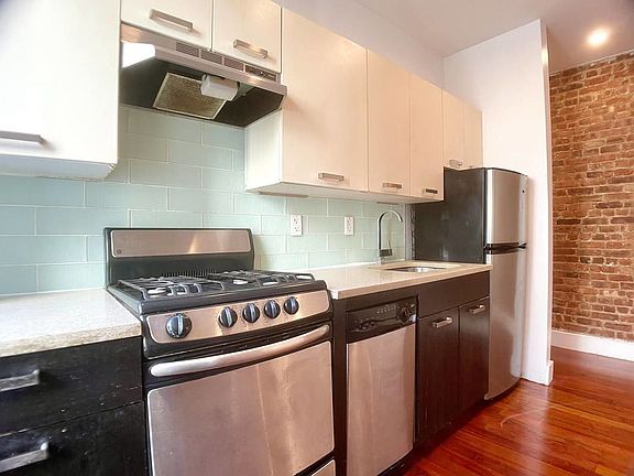 2nd image of 514 W 135th St #A22