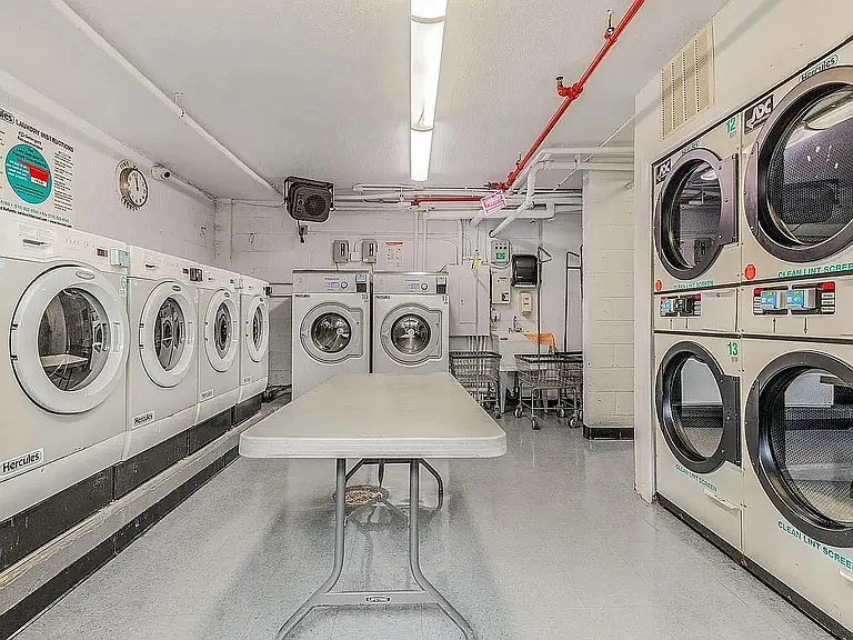 11817 Union Tpke #18J — Photo 11