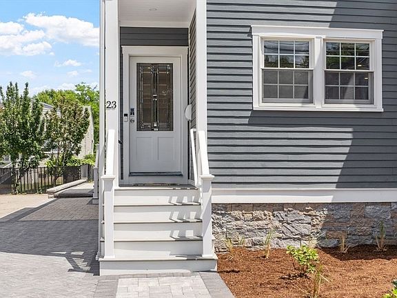 3rd image of 23 Trowbridge St #23