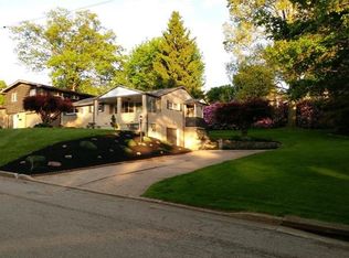 1110 N 2nd St, Jeannette, PA 15644