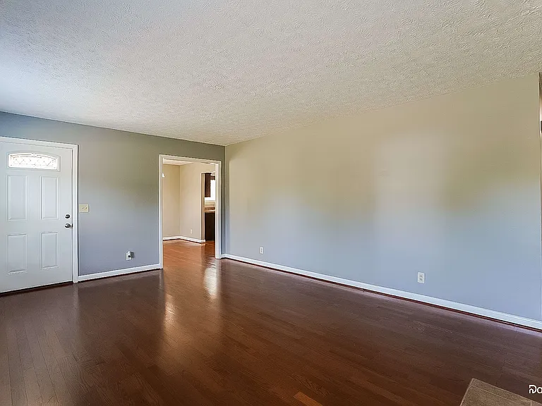 617 Blake Moore Dr — Photo 5
