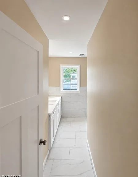 81 Ellen St #2 — Photo 15