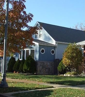 2nd image of 7724 W 66th St