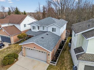 6 Ardwood Pl, Kitchener, ON N2A 4C3