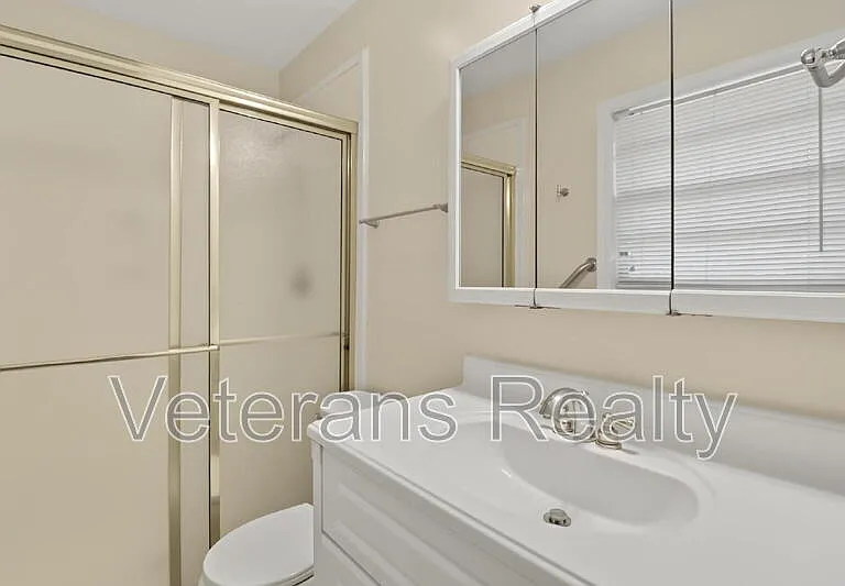 1285 Kensington Dr — Photo 17