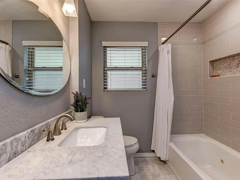 6914 Alderney Dr — Photo 23