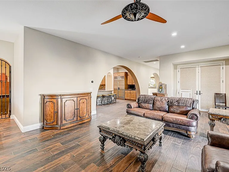 8490 Via De Bellasidra Ct — Photo 28