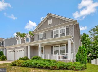 23399 Lilliflora Dr, California, MD 20619