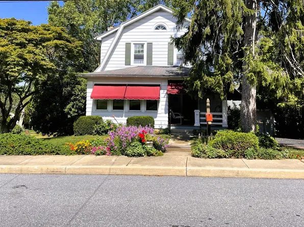 31 E Hoover St, Mountville, PA 17554