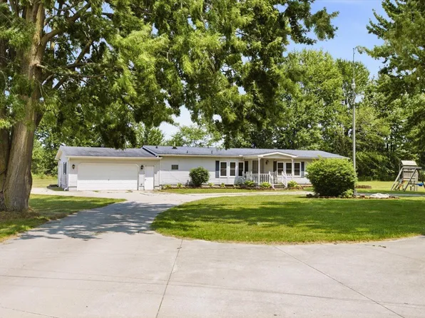 6940 Perry Rd, Yale, MI 48097