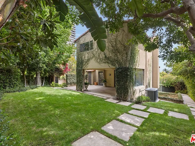 1121 La Collina Dr — Photo 30